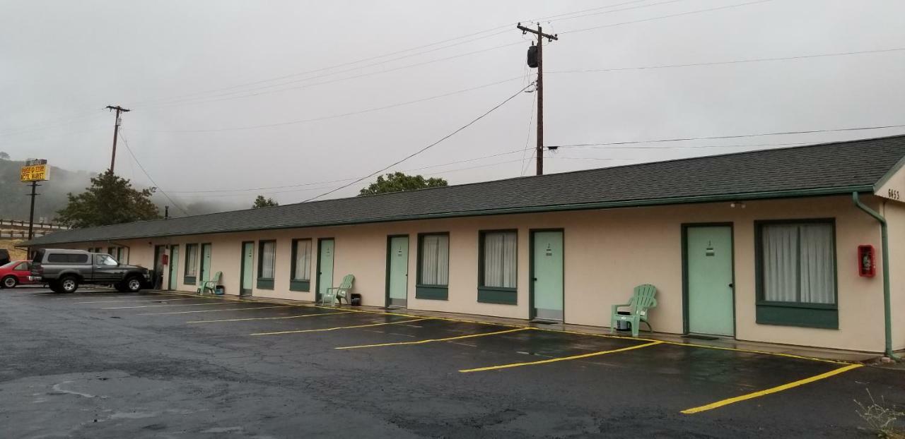 Quick Stop Motel Round Prairie 외부 사진